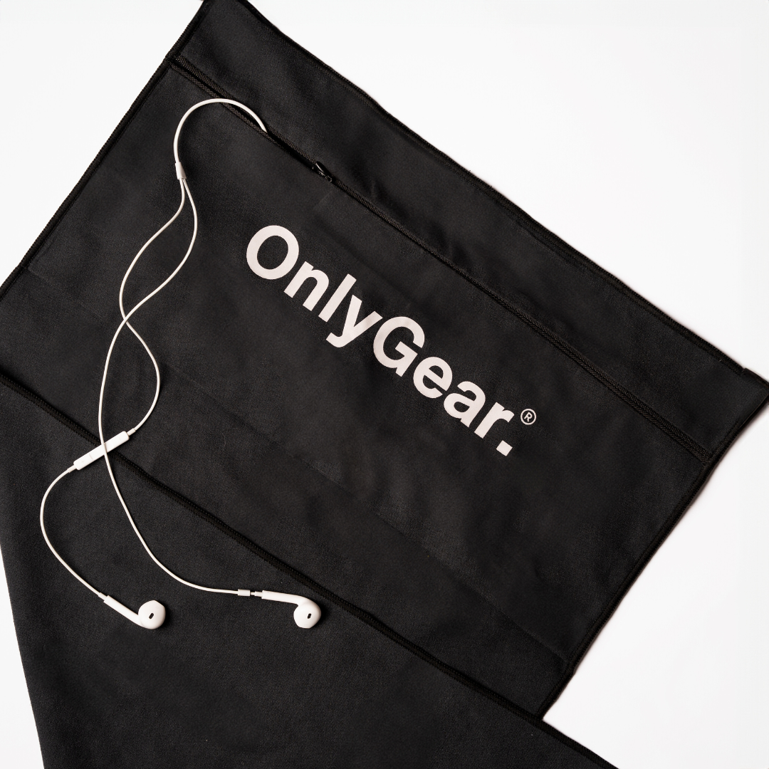 Black microfiber towel