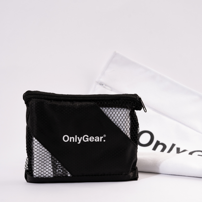 White microfiber towel + mesh bag